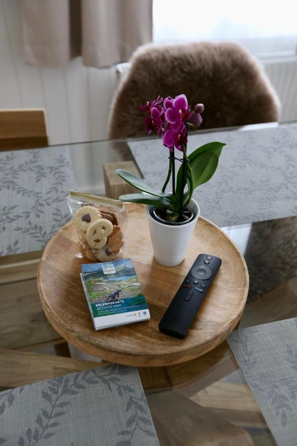 Alp Apartments Centre Location With Traditional Design And Self Check-In เอนเกลเบิร์ก ภายนอก รูปภาพ